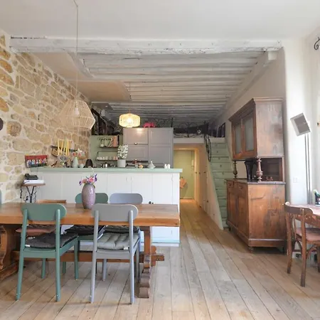 Charming Apartment In The Heart Of Paris ! Париж