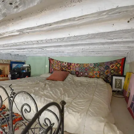 Charming Apartment In The Heart Of Paris ! *