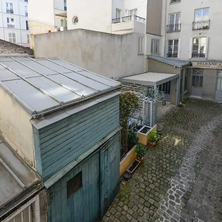 Charming Apartment In The Heart Of Paris ! Апартаменты *